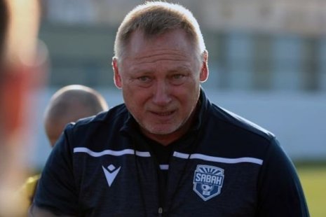 Главный тренер Сабаха Пономарев