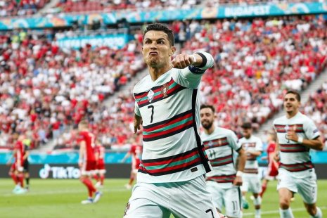 Португалия разгромила Венгрию в концовке, а Роналду оформил россыпь важных рекордов