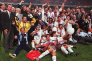Радость игроков Реала после победы в финале ЛЧ 1998 года