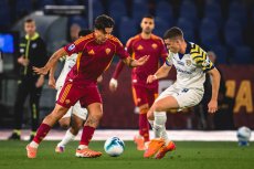 Фрагмент из матча Фрагмент из матча