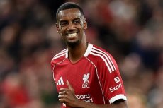 Исак Александер