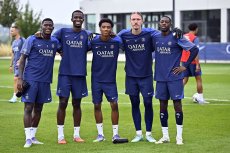 Сафонов с одноклубниками